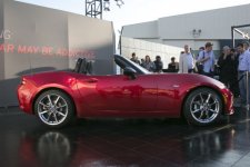 2016-miata-mx5-mazda-reveal-live-gallery-pics-specs-18-1.jpg
