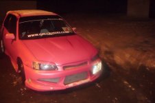 Chloe Glanza.jpg